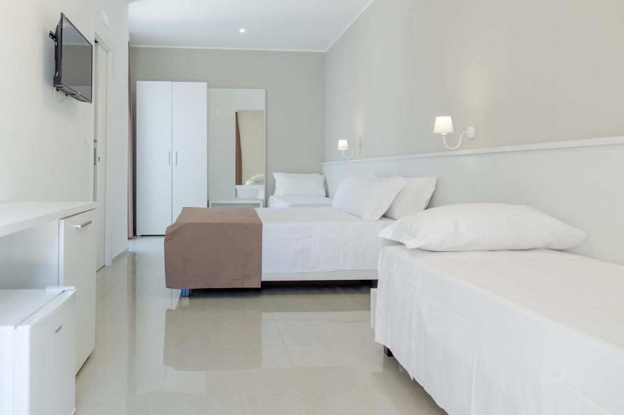 Smart Hotel Ugento Torre San Giovanni Ugento Exterior photo