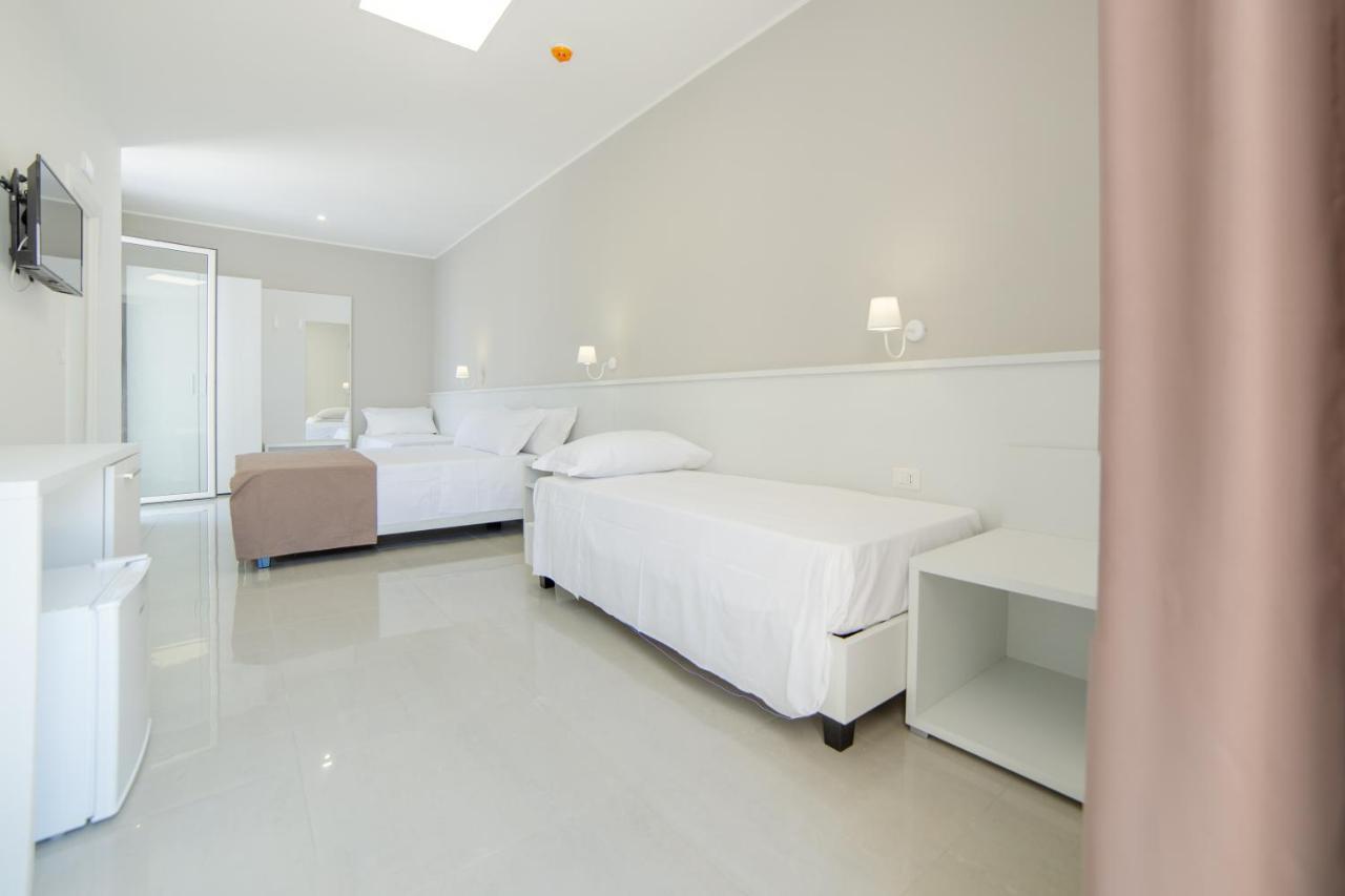 Smart Hotel Ugento Torre San Giovanni Ugento Exterior photo