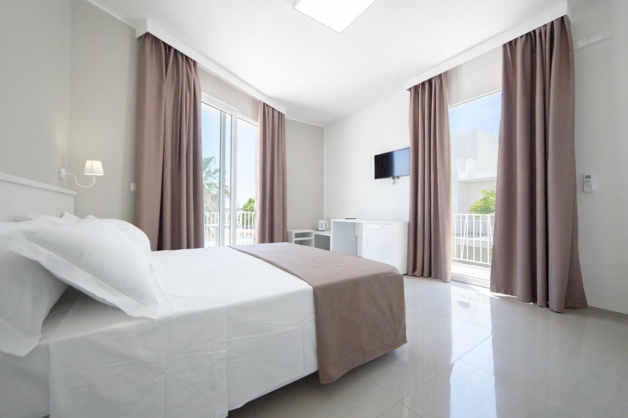 Smart Hotel Ugento Torre San Giovanni Ugento Exterior photo